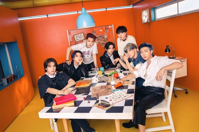 방탄소년단이 오는 9일 발매하는 9일 발매하는 싱글 CD '버터(Butter)' 수록곡 '퍼미션 투 댄스(Permission to Dance)'에 영국 싱어송라이터 에드 시런이 협업했다. 사진=빅히트뮤직