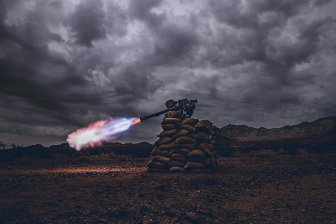 미국 해병대원이 2019년 1월14일 훈련에서 스팅어 미사이을 발사하고 있다. 사진=레이시온