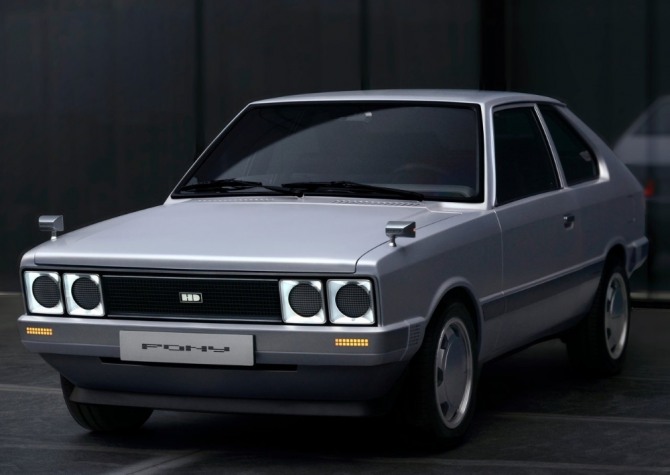 1975년 출시된 포니1을 분해한뒤 아이오닉5 전기차 디자인 요소를 더해 재탄생한 현대차 포니 EV 컨셉트카. 사진=현대자동차