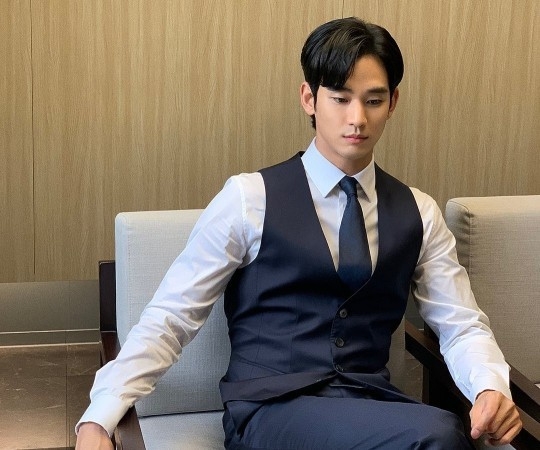 사진=김수현 인스타그램 