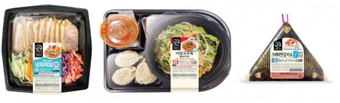 이마트24는 냉채족발(왼쪽부터), 비빔국수&얇은피만두, 크래미맛살마요냉삼각초밥 등 여름 간편식 상품을 판매하고 있다. 사진=이마트24