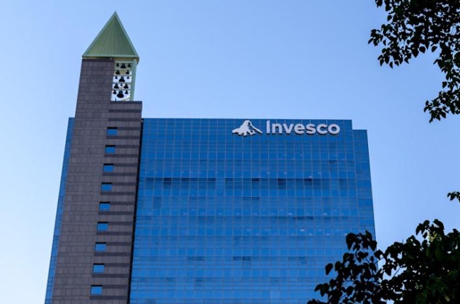 자산운용사 인베스코(Invesco)가 비트코인 ​​선물 및 기타 관련 자산에 노출된 상장지수펀드(ETF)를 출시하고 미국 증권거래위원회(SEC)에 승인 요청을 했다고 밝혔다.