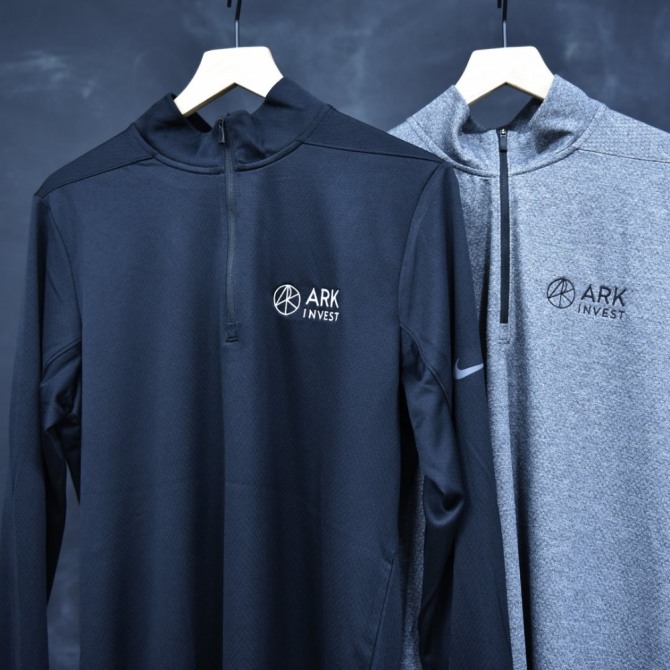 아크이노베이션 티셔츠. 사진=아크 홈페이지