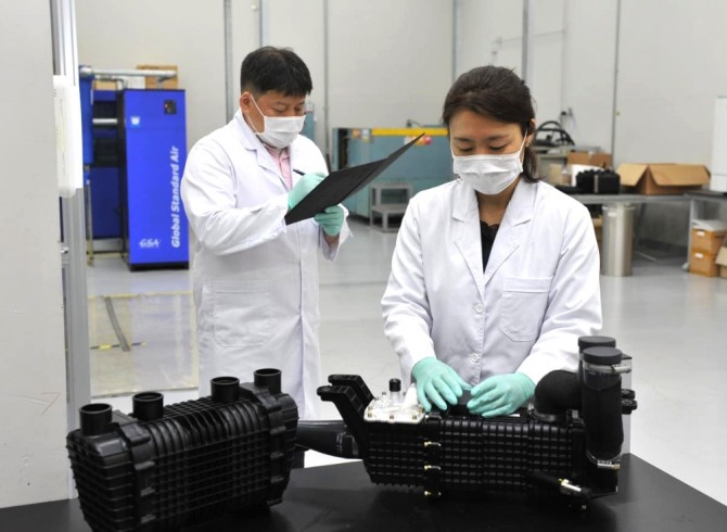 코오롱인더스트리가 개발한 수분제어장치가 현대자동차 넥쏘에 장착된다. 사진=뉴시스