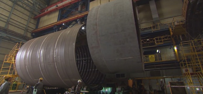 도산안창호함은 원형 블록8개가 합쳐져서 건조된다. 사진=방위사업청 유튜브