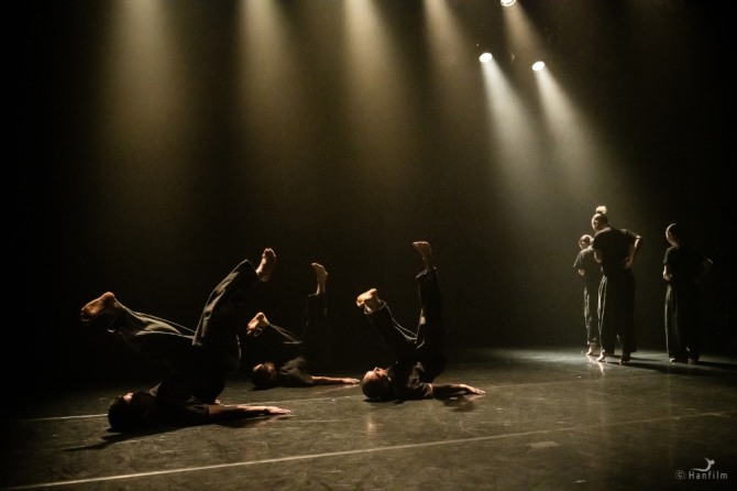 권혁 안무의 '제로(시나브로 가슴에)'