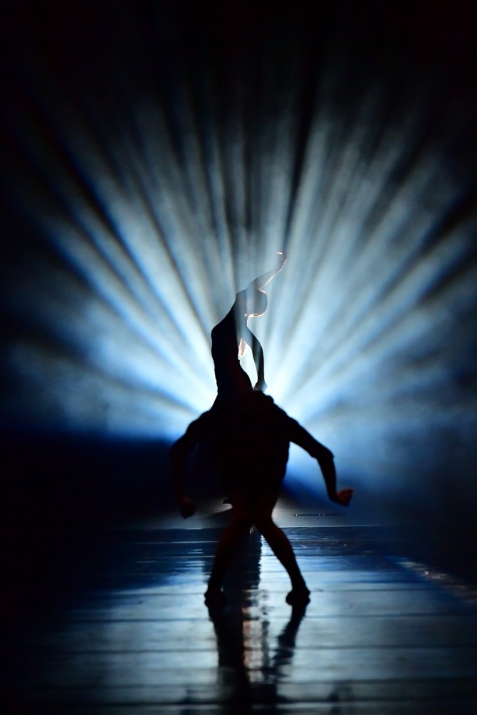 이지희 안무의 '벼리'(무브포켓프로젝트)