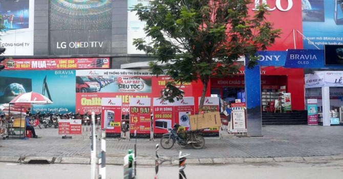 코로나19 장기화는 전기전자 체인매장의 큰 위험이 되고 있다.