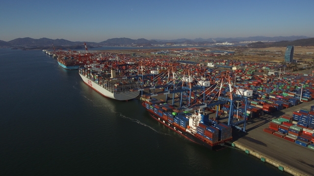 전남 광양항 컨테이너부두 전경. 사진=여수광양항만공사 