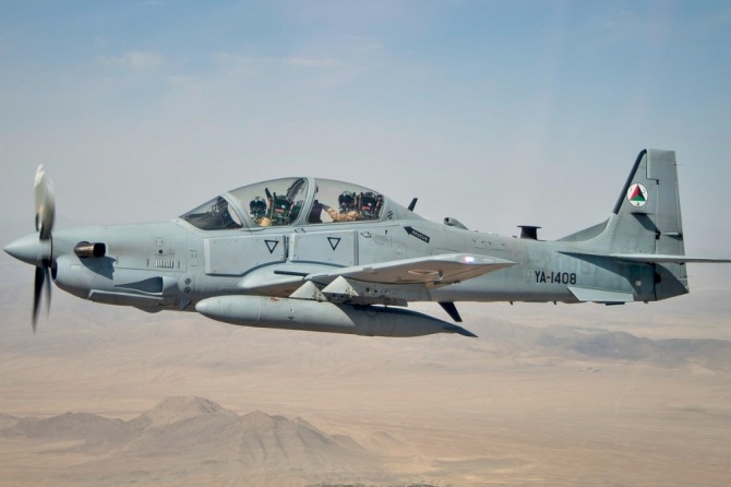 아프가니스탄 공군의 A29 수퍼투카노 경공격기가 비행하고 있다.사진=에어포스테크놀러지/우즈베키스탄 일간 가제타