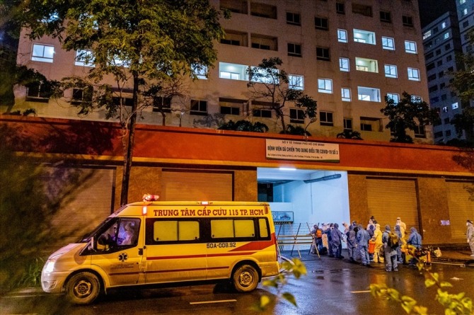 하노이 시 115응급센터에서 구급차 이용시 현금으로 결제하지 않으면 운행을 하지 않아 사회문제가 되고 있다.
