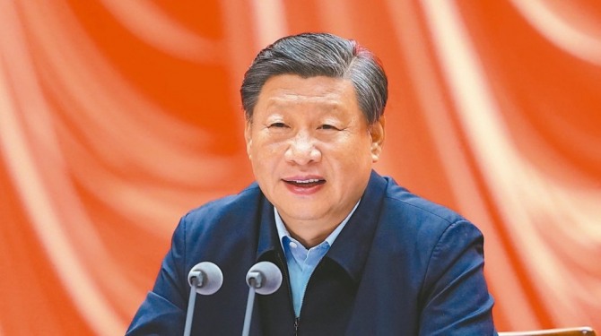 중국 시진핑 주석은 에너지 위기와 부동산 개발업체 헝다 위기를 당장 해결해야 한다.
