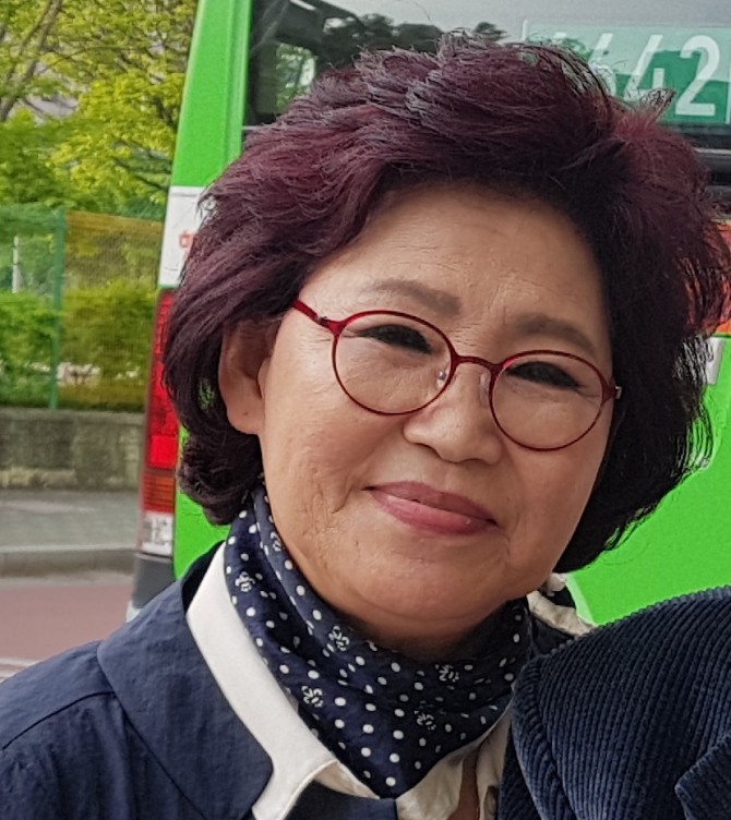 '여고시절'로 1970년대 인기 절정을 누린 가수 이수미 씨가 2일 별세했다. 향년 69세. 사진=뉴시스