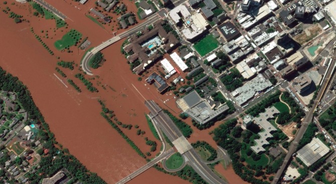 지난 2일(현지시간) 인공위성으로 촬영한 뉴저지 뉴브런즈윅 홍수 피해 모습. 사진=뉴시스