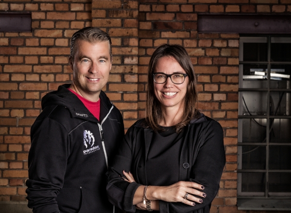  패러독스 인터랙티브의 에바 융게루드(오른쪽) 전임 대표와 프레드릭 웨스터 대표. 사진=패러독스 인터랙티브