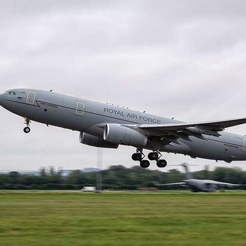 롤스로이스(Rolls-Royce)가 부채를 줄이기 위해 A330 공중급유기 소유주 에어탱커 홀딩스(AirTanker Holding)의 지분 23.1%를 매각한다. 사진=에어탱커 홀딩스
