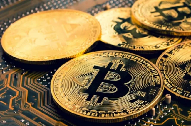 암호화폐 폭락장에는 코인을 사지 않고도 간접이익을 얻을 수 있는 관련 주식에 투자하는 게 더 현명할 수도 있다. 