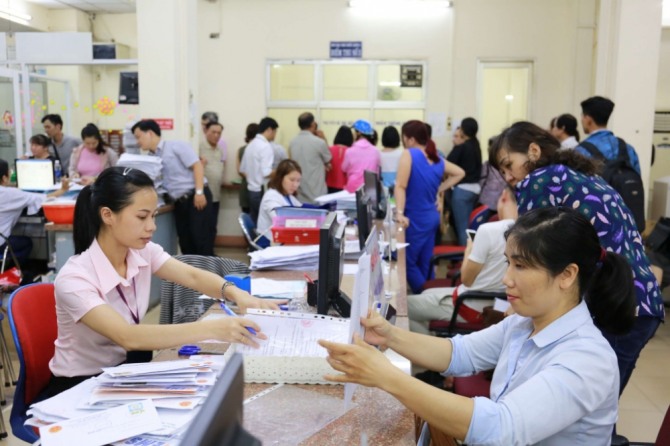 베트남 정부가 코로나19로 피해를 입은 기업과 사람들을 위한 세금을 감면하기 위한 4가지 정책 솔루션을 제안했다.