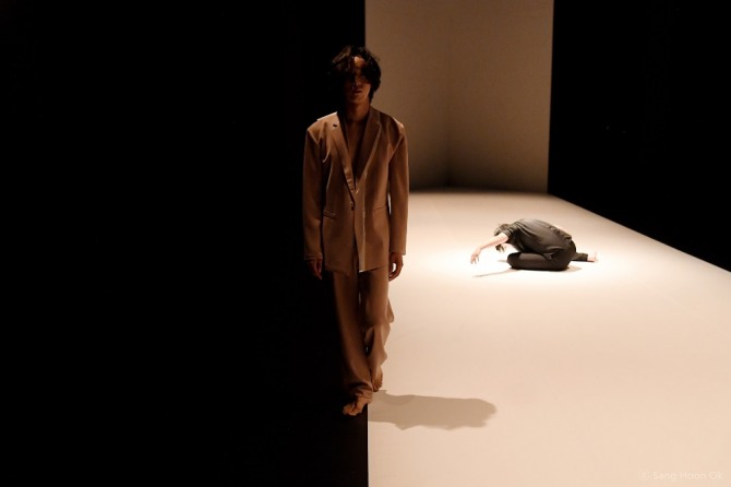 김주빈 안무의 '새다림'