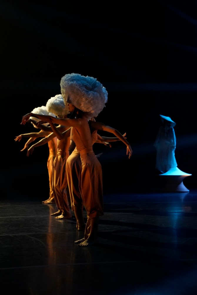 최자인 안무·연출의 'Sibyl : 시빌'