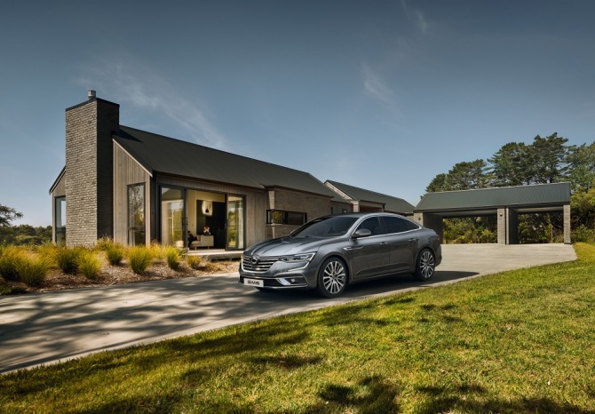 4분기를 맞아 르노삼성이 새롭게 출시한 2022년형 SM6