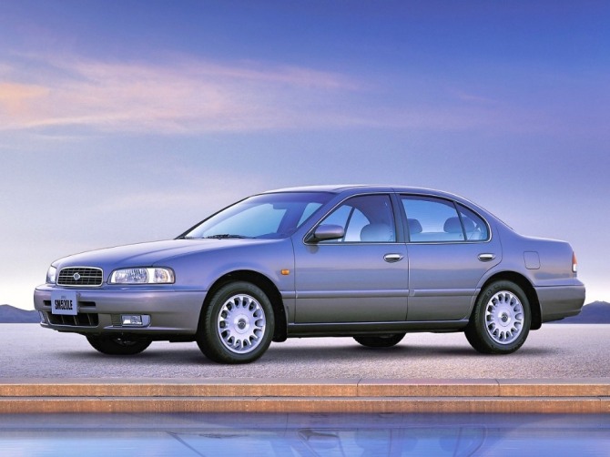 1998년 첫 출시되며 중형차 시장에서 인기를 끈 르노삼성 SM5. 사진=르노삼성