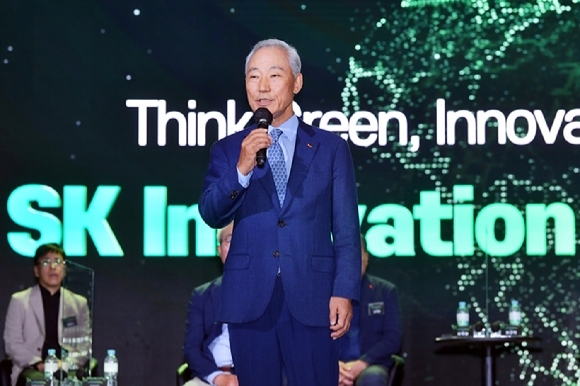 김종훈 SK이노베이션 이사회 의장이 지난 7월 개최한 SK이노베이션 스토리데이(Story Day)에서 인사말을 하고 있는 모습. 사진=SK이노베이션