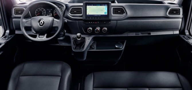 르노 마스터 버스 실내.사진=르노삼성차