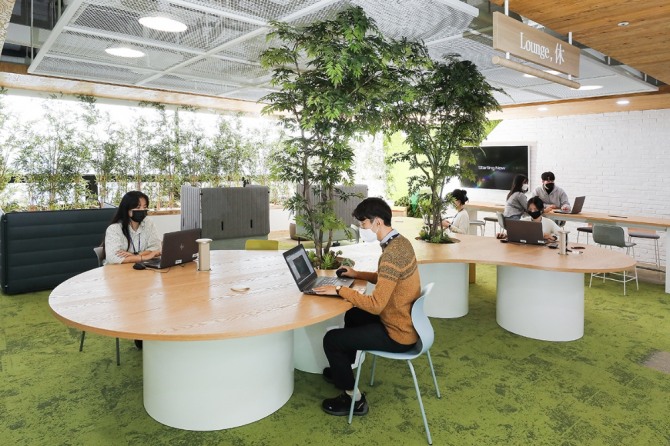 GMTCK 엔지니어링 오피스 라운지. 사진=한국지엠