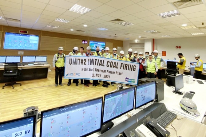 베트남 응이손2 화력발전소 2호기에서 석탄 연소 테스트에 성공했다. [LILAMA 제공]