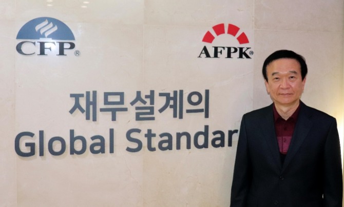 최고령 AFPK(재무설계사)자격시험 합격자 박양원 씨. 사진=한국FPSB
