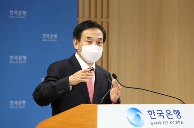 이주열 한국은행 총재가 지난 16일 오후 서울 중구 한국은행에서 열린 물가안정목표 운영상황 점검 설명회에서 발언하고 있다. [사진=한국은행]