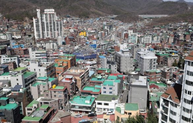지난 3월 공공재개발 후보지로 결정된 서울 노원구 상계3구역 일대 주택가 전경. 사진=뉴시스