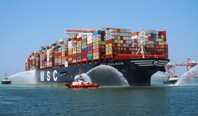 거대 컨테이너선박은 해운업계 및 공급망 등에 악영향을 미친다고 전문매체가 보도했다. 사진=글로벌이코노믹 DB