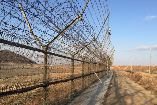 강화군 교동면 군사보호지역 철책선 (사진=강화군 제공)