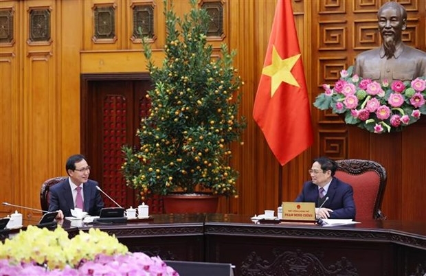 팜민찐 베트남 총리가 20일 최주호 삼성 베트남 복합단지장과의 리셉션에서 의견을 나누었다. 