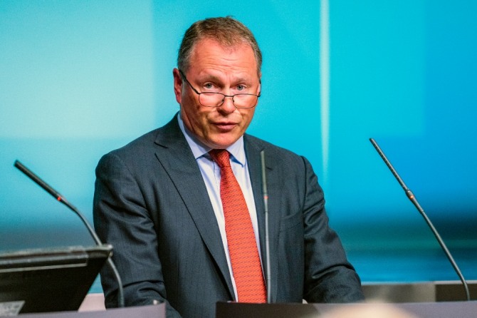 노르웨이 국부펀드 탕겐 CEO는 인플레로 인해 주식 및 채권의 낮은 수익률이 지속될 것이라고 말했다. 사진=AP/뉴시스