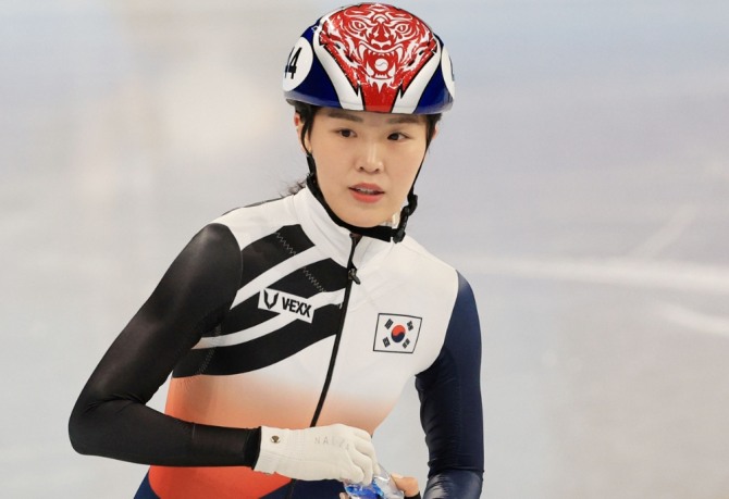 베이징 올림픽 한국 대표단 기수 김아랑 모습  