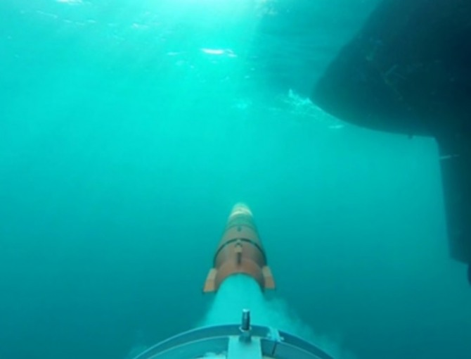 잠수함에서 수중발사되는 범상어 중어뢰. 사진=LIG넥스원