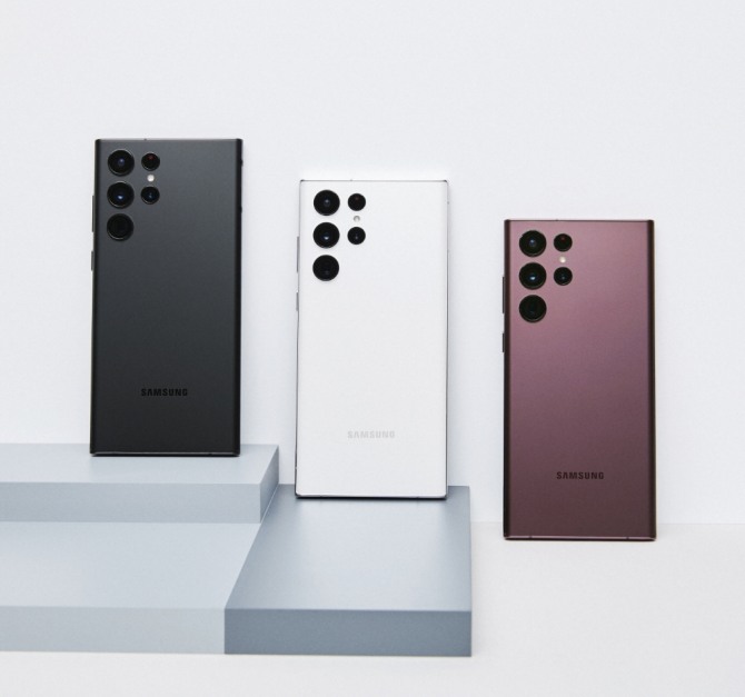 갤럭시S22울트라 3종. 사진=삼성전자