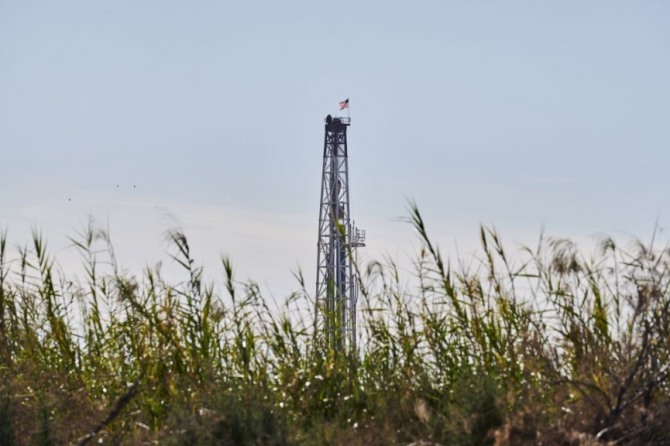 솔턴호수 근처의 버크셔 하더웨이 지열 발전소.