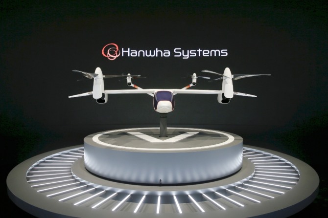 한화시스템이 개발 중인 버터플라이 기체 모형. 사진=한화시스템