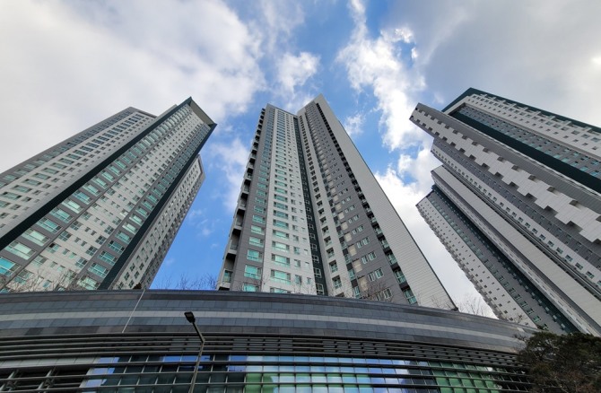 기술력을 바탕으로 설계된 부동산 스타트업들이 MZ세대의 수요에 힘입어 빠른 성장세를 보이고 있다. 사진은 서울시 한 아파트 단지 전경. 기사 특정사실과 무관함. 사진=글로벌이코노믹DB