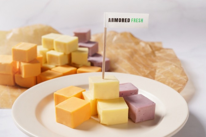 푸드테크 기업 양유가 자체 개발한 아머드 프레시 비건 치즈 중 큐브 치즈. 사진=양유