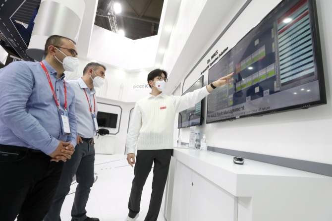 KT가 이번 MWC에서 처음 선보인 AI 관제 솔루션 '닥터 와이즈'. 사진=KT