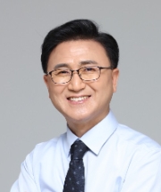 최진준 신임대표 [사진=상상인플러스저축은행]