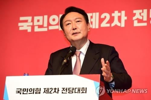 국민의힘 대선 후보로 선출된 후 소감을 밝히는 윤석열 당선인.사진=연합