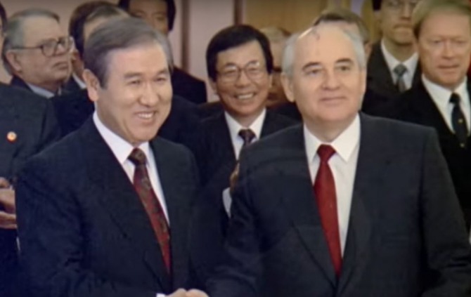 1990년 노태우 당시 대통령은 고르바쵸프 당시 소비에트연방(당시 소련·현 러시아) 대통령과의 정상회담을 통해 수교를 맺었다. 사진=KTV 영상자료 캡처 