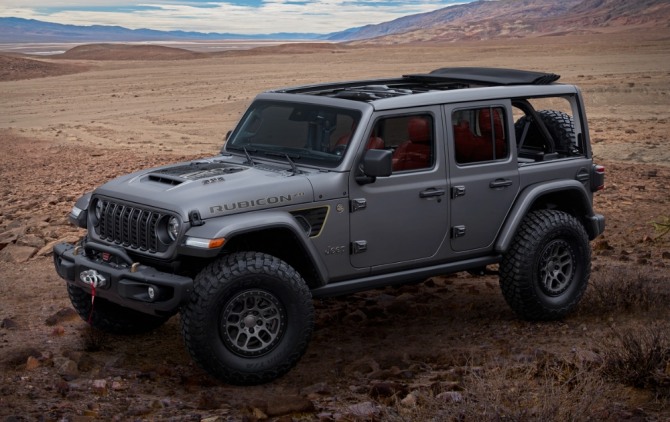 6.4ℓ V8 엔진과 맞춤형 외관 및 놀라운 인테리어를 품은 지프 루비콘 20주년 컨셉트. 사진=스텔란티스코리아