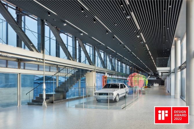 현대모터스튜디오 부산에 전시된 포니 모습. 사진=현대차그룹